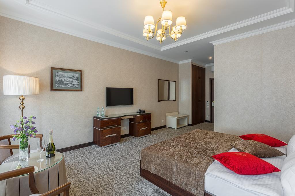De Volan Boutique Hotel Odessa Dış mekan fotoğraf